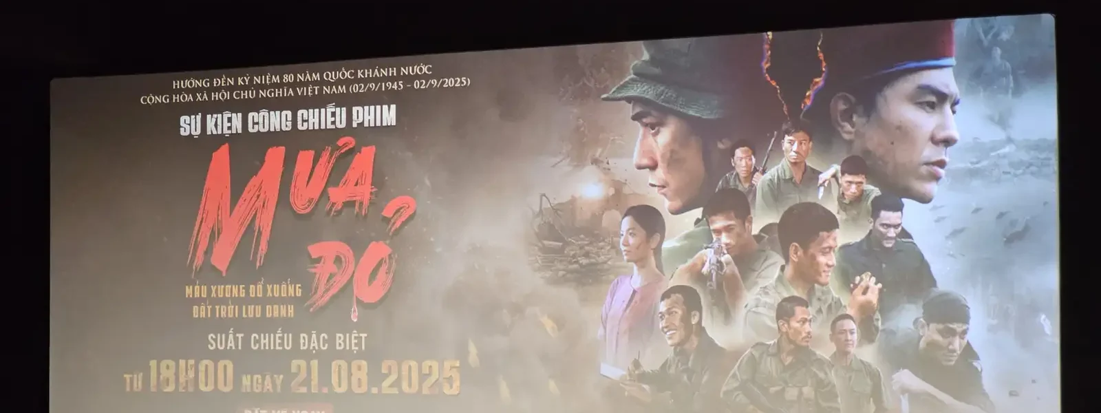 Review phim Mưa Đỏ