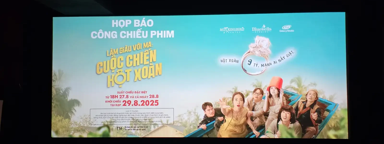 Review phim Làm Giàu Với Ma 2: Cuộc Chiến Hột Xoàn