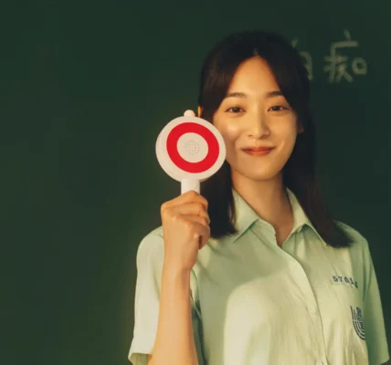 Tôi Có Bệnh Mới Thích Cậu (tựa tiếng Anh: Lovesick)