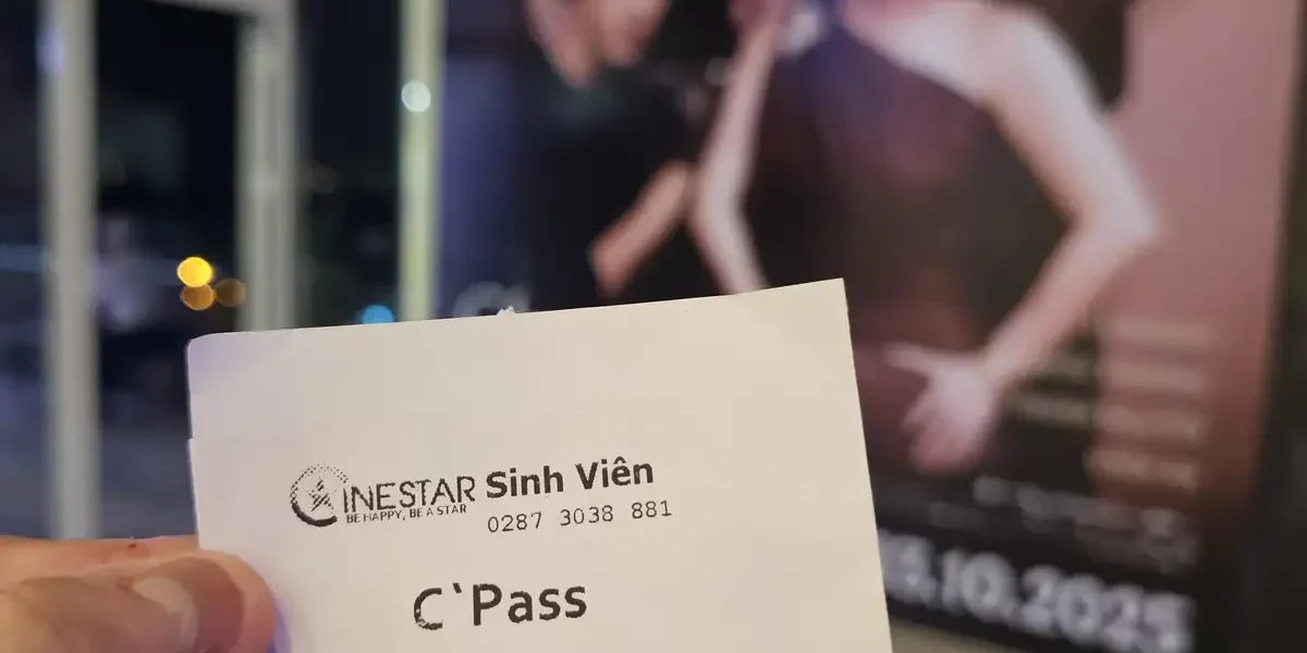 Review phim Chị Ngã Em Nâng